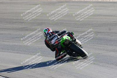 media/Jan-08-2022-SoCal Trackdays (Sat) [[1ec2777125]]/Bowl Backside (135pm)/